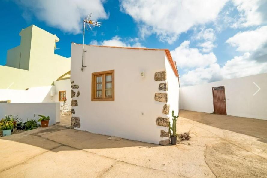 La Casa Del Bisa Villa Genovés Buitenkant foto