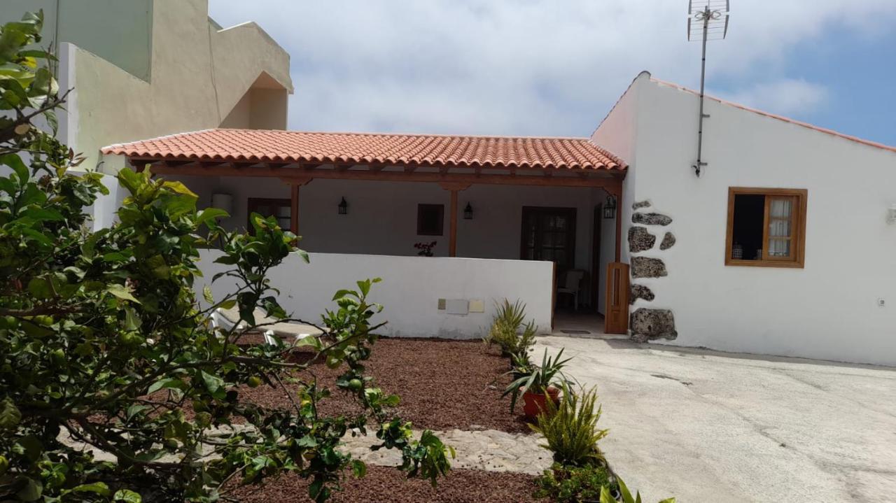 La Casa Del Bisa Villa Genovés Buitenkant foto